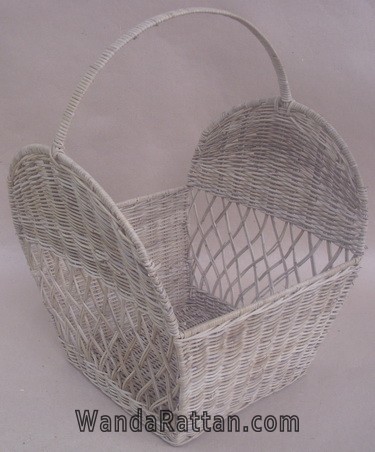 Basket made of Slimit rattan
